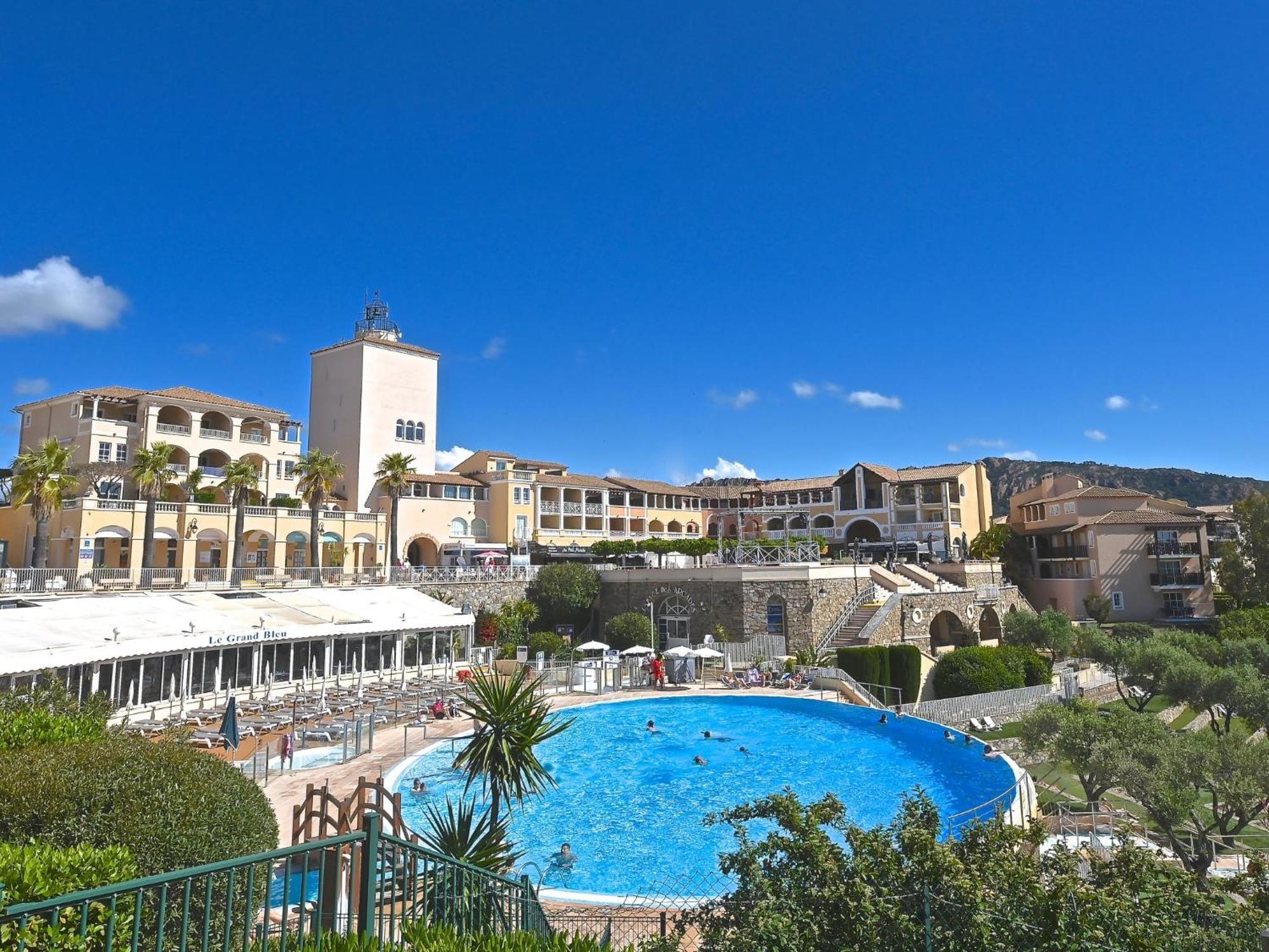 Apartamento Village Cap Esterel - Le Village-25 By Interhome *